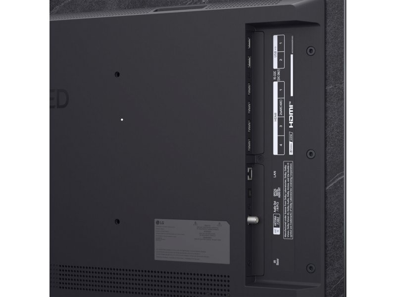 LG OLED42C6RLA крупный план задней панели &mdash; разъёмы HDMI, USB, спецификационная табличка и вентиляционные решётки