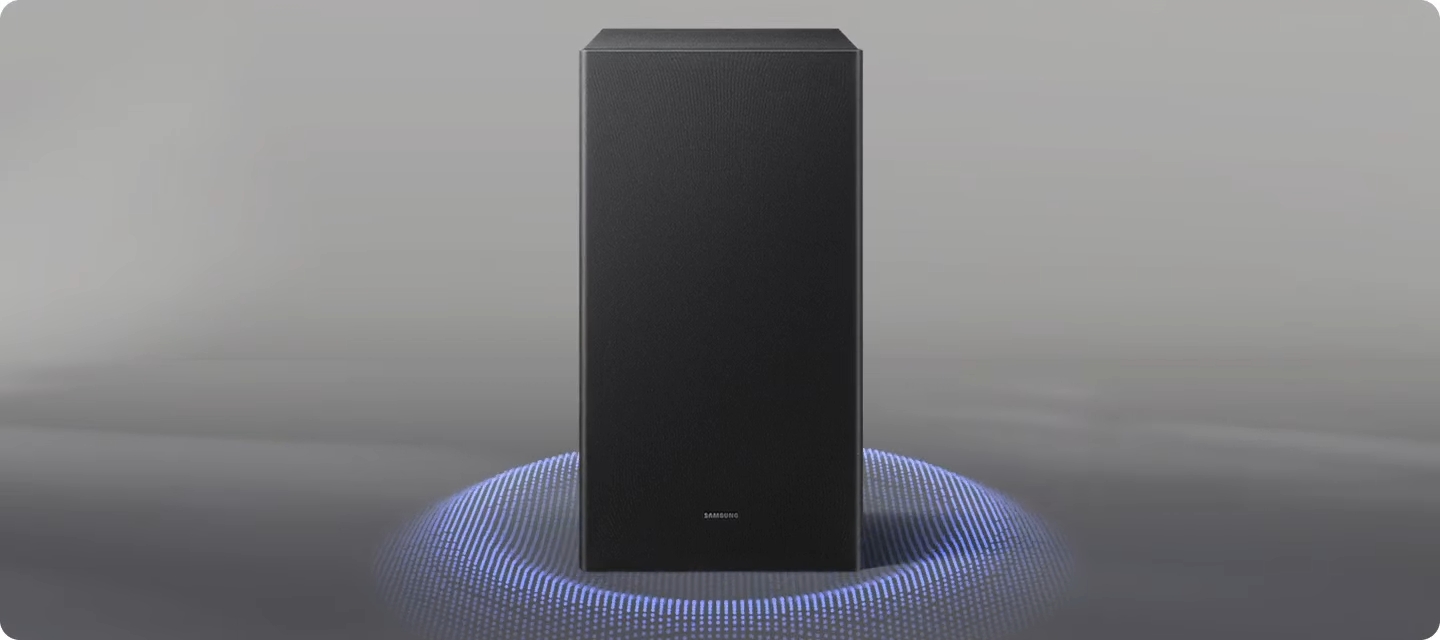 Samsung HW-B450F — фронтальный вид звуковой панели с синей подсветкой дисплея